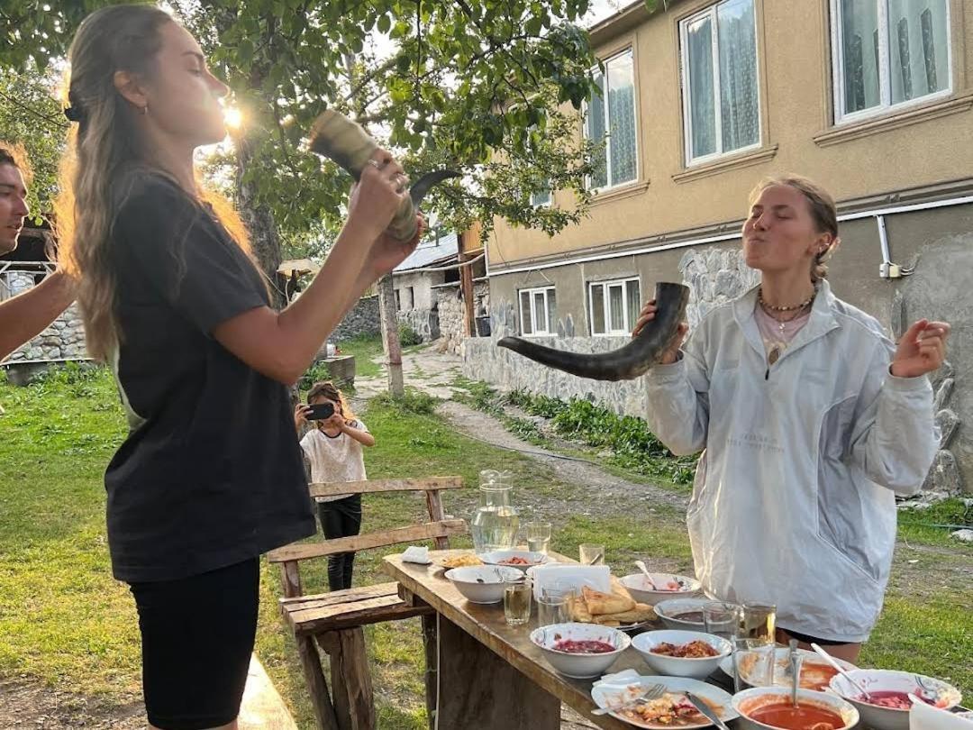 Maizer Qaldani Guesthouse Chvabiani Exteriör bild